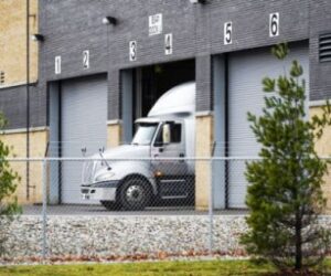 Trucks With First COVID-19 Vaccine in US Are on the Road