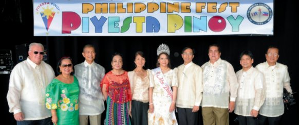 Piyesta Pinoy sa Bolingbrook attracts record crowds First-ever west suburban Philippine festival a history maker!